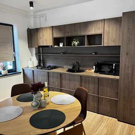 District Deluxe Apartment Craiova