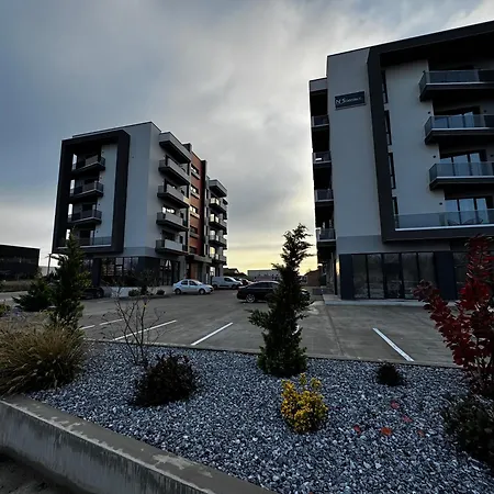 District Deluxe Apartment Craiova