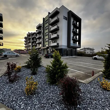 District Deluxe Apartment *